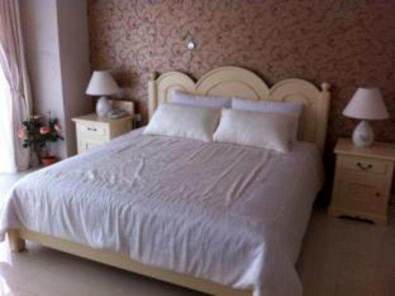 La Nostalgie Boutique Guest House Bandung Extérieur photo