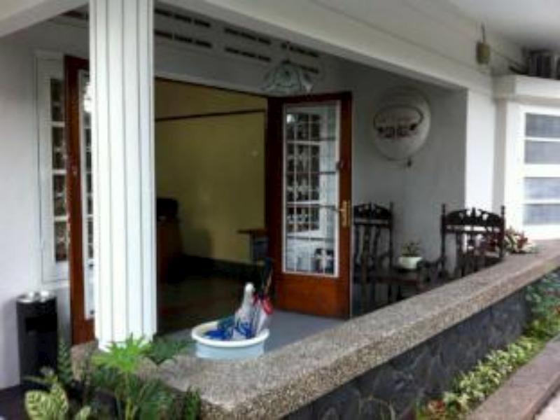 La Nostalgie Boutique Guest House Bandung Extérieur photo
