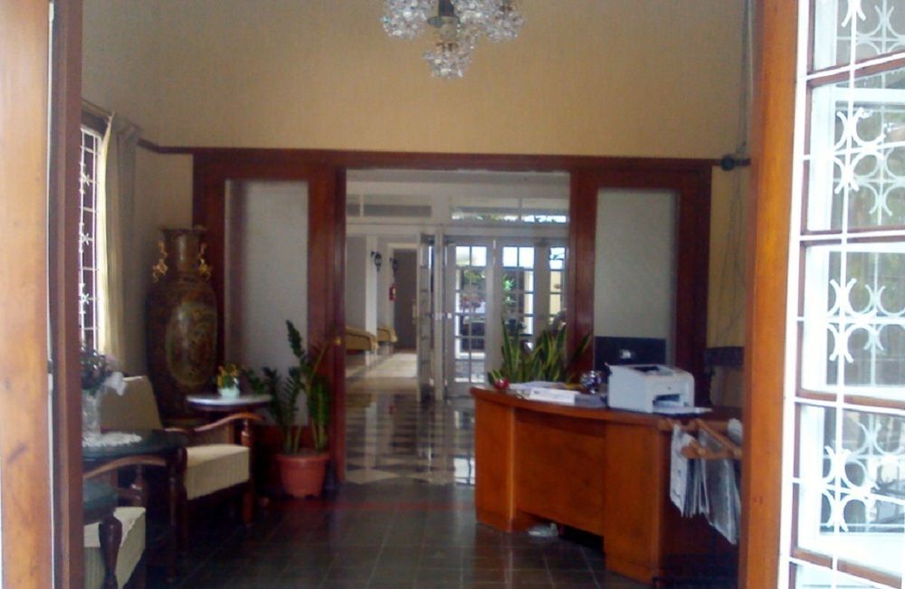 La Nostalgie Boutique Guest House Bandung Extérieur photo