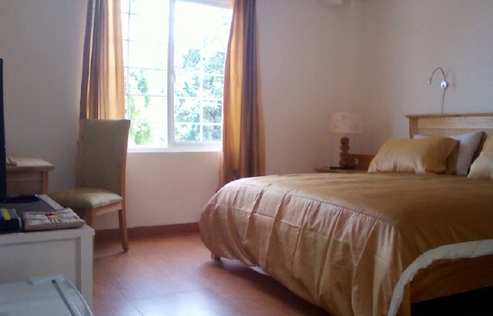 La Nostalgie Boutique Guest House Bandung Extérieur photo